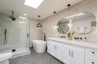 Photo #1: 6445207 Listing 