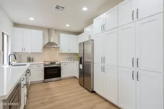 Photo #3: 6445207 Listing 