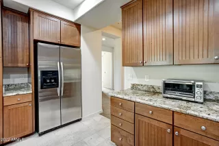 Photo #6: 6445230 Listing