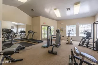 Photo #5: 6445328 Listing