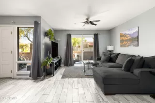 Photo #6: 6445626 Listing