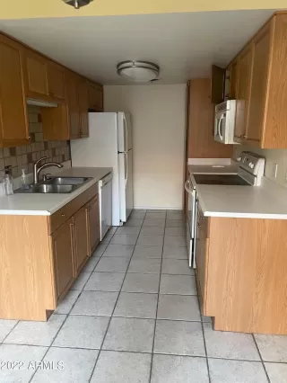 Photo #2: 6445632 Listing