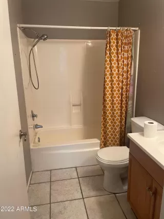 Photo #4: 6445632 Listing