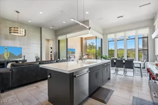 Photo #1: 6445665 Listing