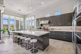 Photo #2: 6445665 Listing