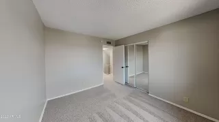 Photo #6: 6445685 Listing