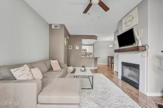 Photo #6: 6445781 Listing