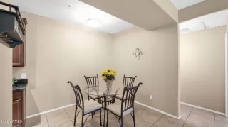 Photo #6: 6446000 Listing