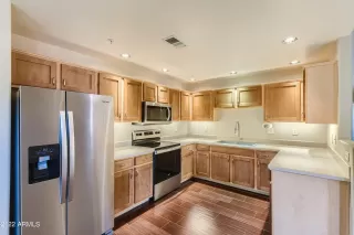 Photo #6: 6446189 Listing 