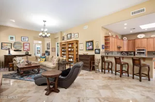 Photo #4: 6446847 Listing 