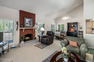 Photo #6: 6446985 Listing