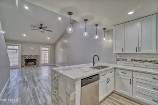 Photo #1: 6447042 Listing