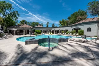 Photo #2: 6447126 Listing 