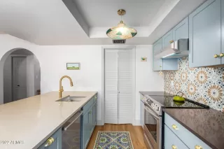 Photo #2: 6447207 Listing