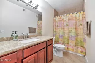 Photo #4: 6447258 Listing