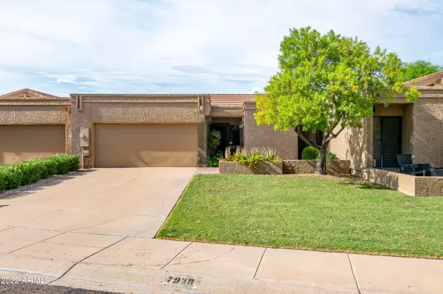 MLS: 6447270 Condo For Sale