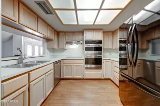 Photo #5: 6447270 Listing