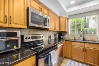 Photo #6: 6447301 Listing