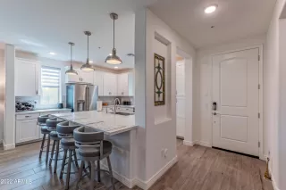 Photo #5: 6447442 Listing