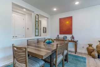 Photo #6: 6447442 Listing