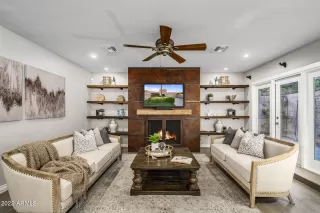 Photo #5: 6447527 Listing