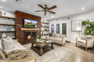 Photo #6: 6447527 Listing