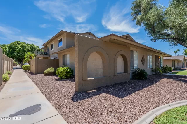 MLS: 6447575 Condo For Sale