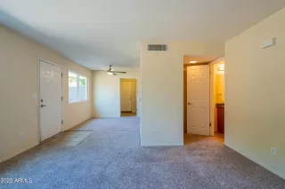 Photo #4: 6447575 Listing