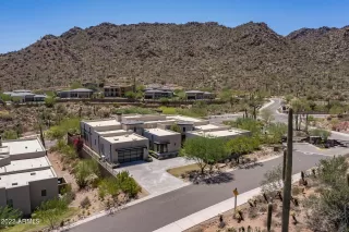 Photo #2: 6447596 Listing 