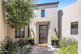 Photo #6: 6447596 Listing 