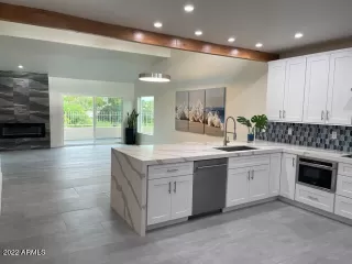 Photo #1: 6447808 Listing