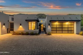 Photo #2: 6447850 Listing