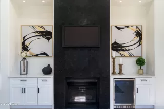 Photo #4: 6448131 Listing