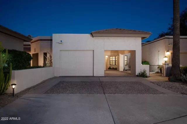 MLS: 6448172 Condo For Sale