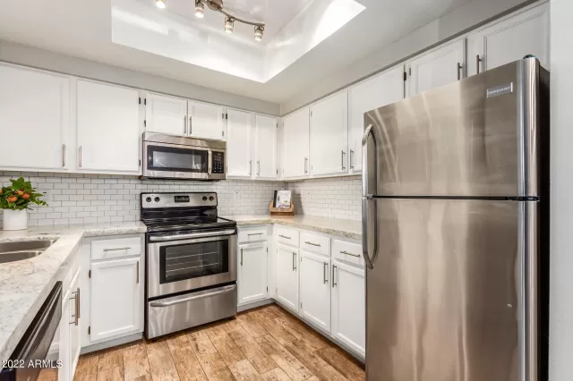 MLS: 6448303 Condo For Sale