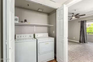 Photo #6: 6448303 Listing