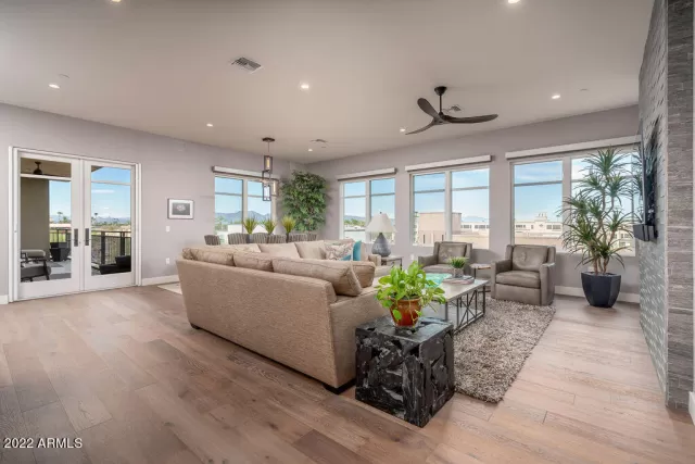 MLS: 6448382 Condo For Sale