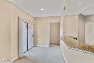 Photo #5: 6448404 Listing