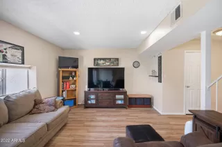 Photo #3: 6448566 Listing