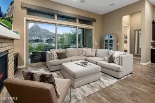 Photo #4: 6448813 Listing