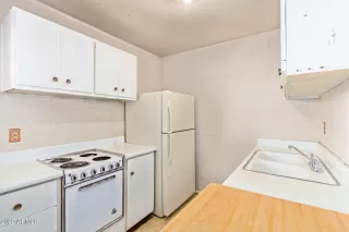 Photo #6: 6448823 Listing