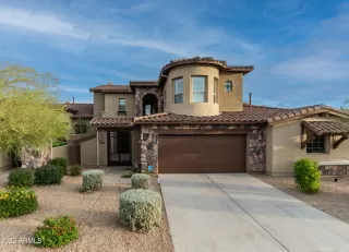 Photo #2: 6448833 Listing 