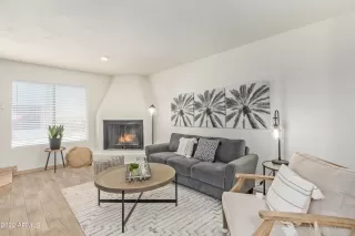 Photo #4: 6449690 Listing