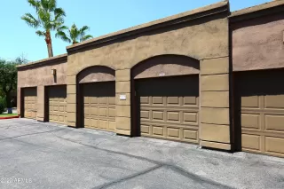 Photo #5: 6449691 Listing