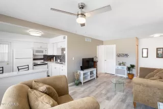 Photo #5: 6450359 Listing 