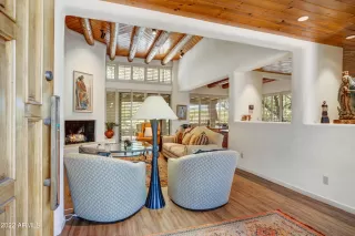 Photo #5: 6450967 Listing