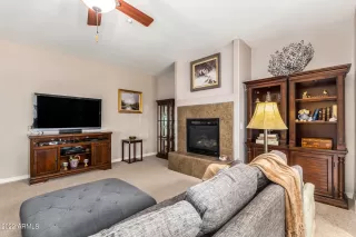 Photo #2: 6451069 Listing