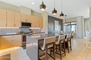 Photo #4: 6451139 Listing 