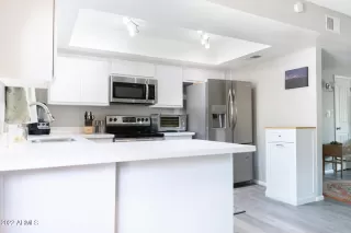 Photo #6: 6451455 Listing