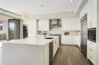 Photo #1: 6451997 Listing